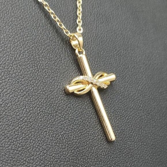 18K Gold Plated Infinity Cross CZ Diamonds Christian Jesus Christmas Birthday - Picture 1 of 5